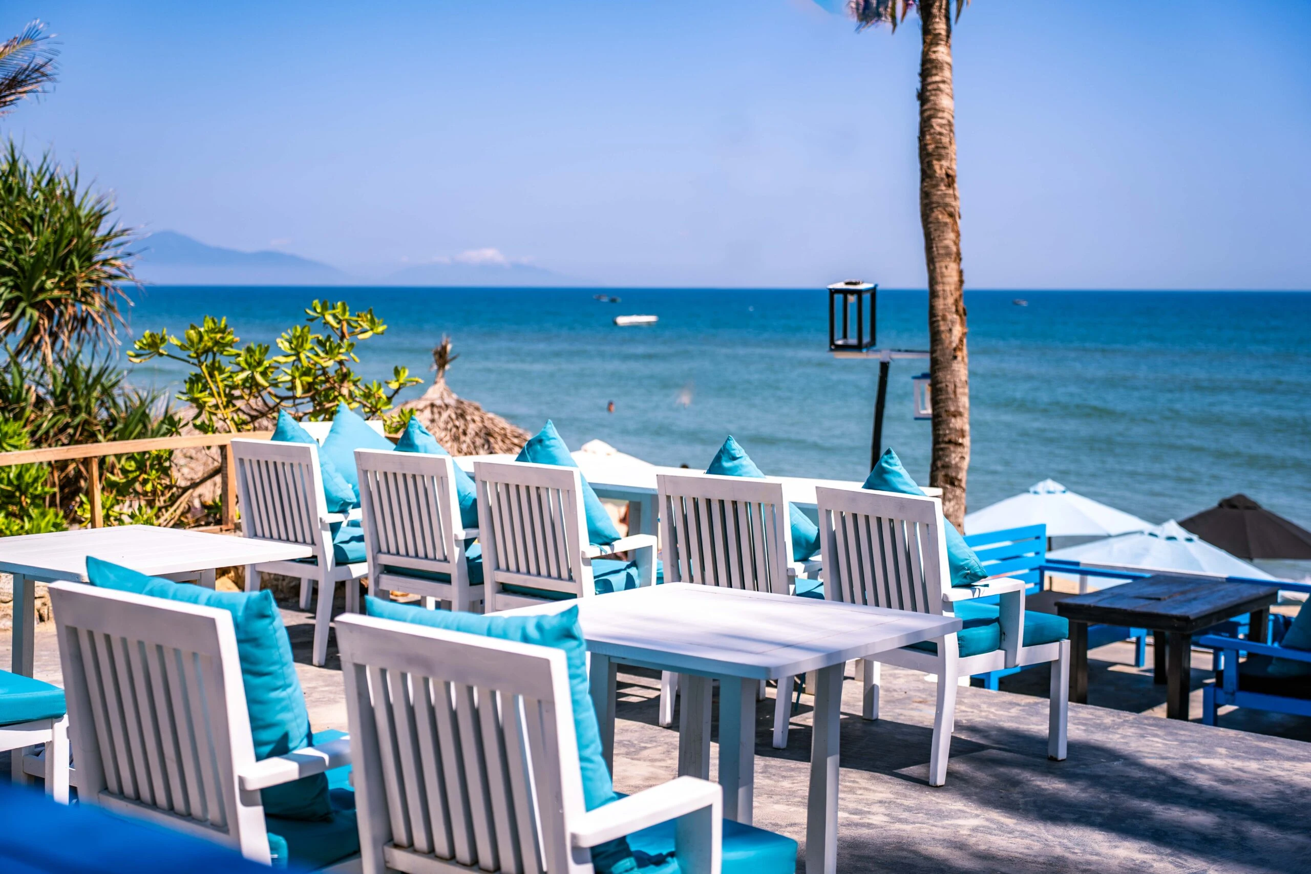 The sea is just outside. at Starfish An Bang